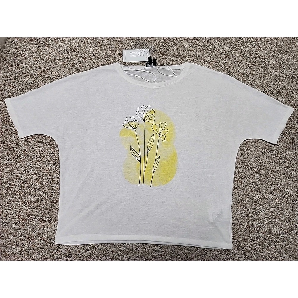 Marble Women White Floral Graphic Oversized Knit Top Short Sleeve Size L NWT
